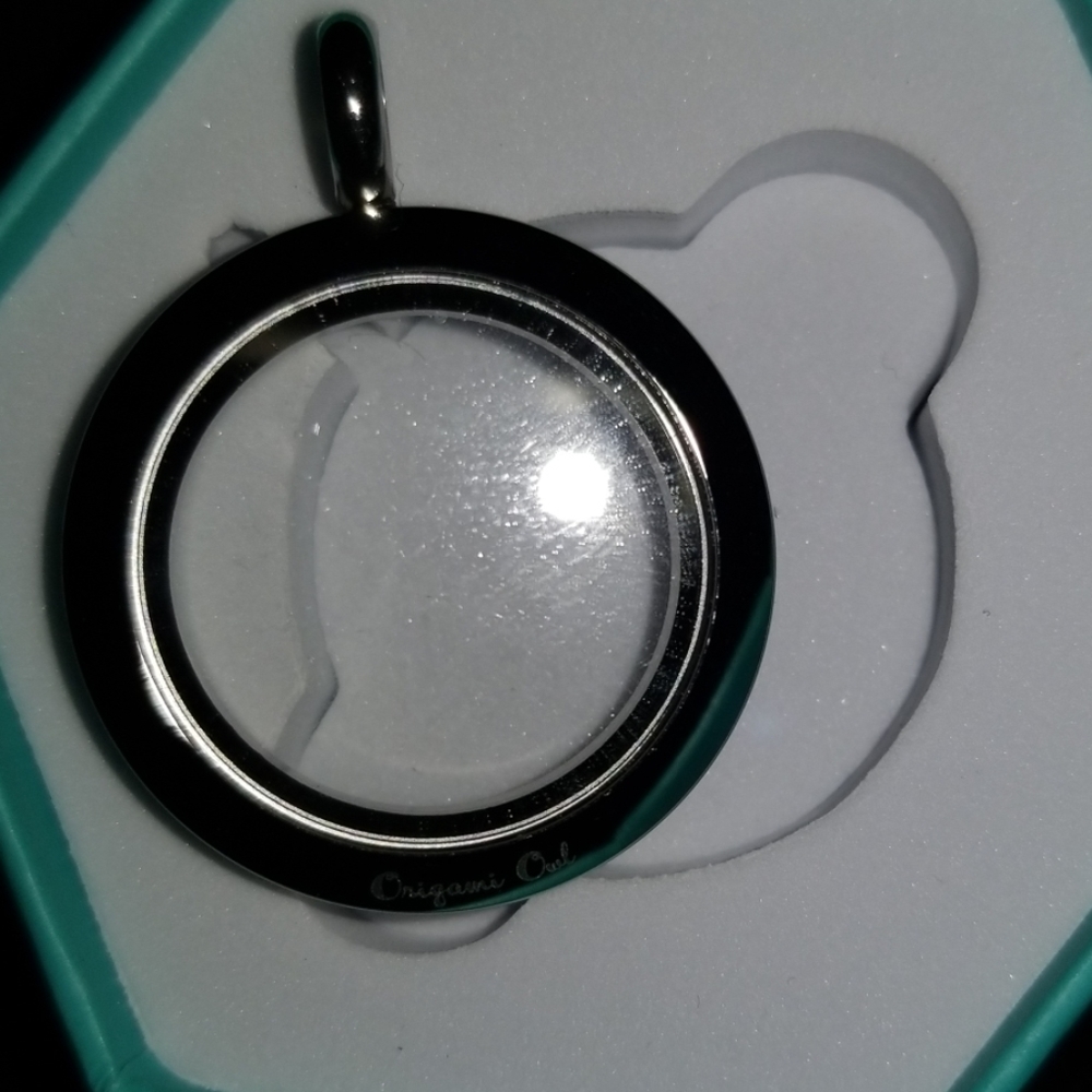 Silver Medium Base Locket - Picture 2 of 2